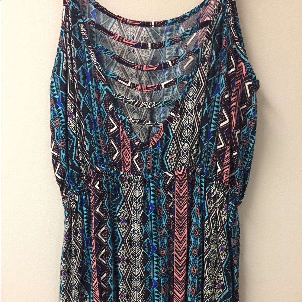 Tribal print maxi w strappy back